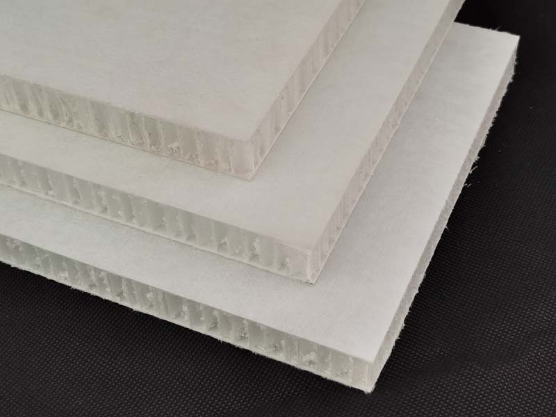 CFRTP複合材料(liào)具有優異的力(lì)學性能,輕質,耐(nai)腐蝕