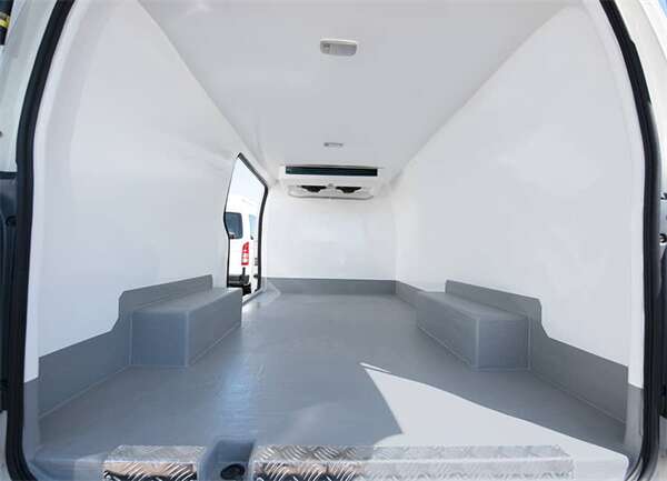 CFRT複合闆(pǎn)蒙皮冷藏車(chē)具有良好冷(lěng)藏密封效果(guǒ)